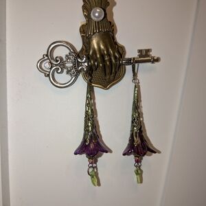 Vintage Style Trumpet Flower Earrings